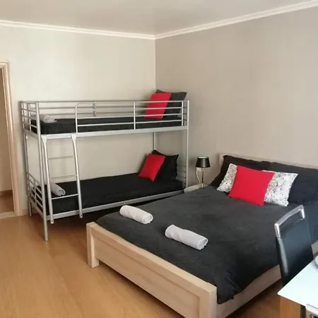2/4p Confortable Homestay szállás